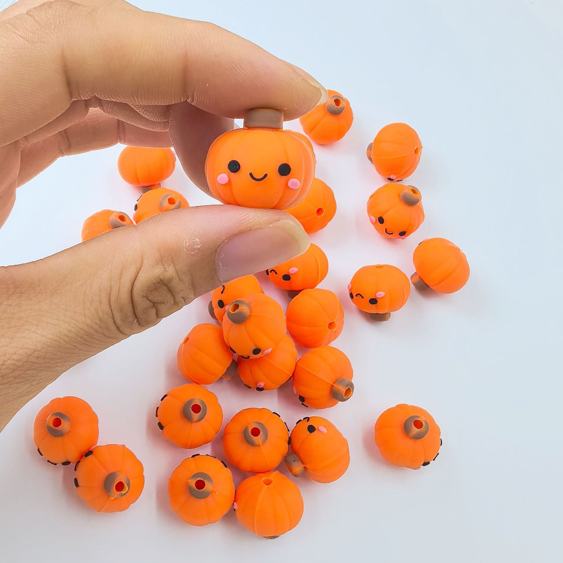 Wholesale 10pcs 3D Hot Sale Halloween Hot Sale Pumpkin Three-dimensional Silicone Cartoon DIY Beads